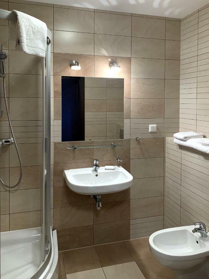 Apartament Tit Aquarius Spa 科沃布热格 外观 照片